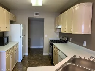 Photo #5: 2266645 Listing 