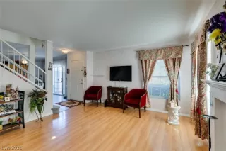 Photo #3: 2267703 Listing 