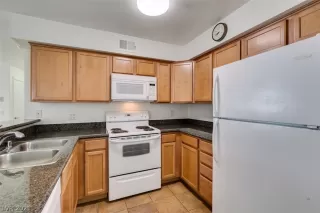 Photo #3: 2267712 Listing 