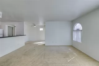 Photo #6: 2267712 Listing 