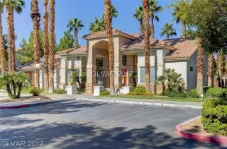 Photo #5: 2267725 Listing