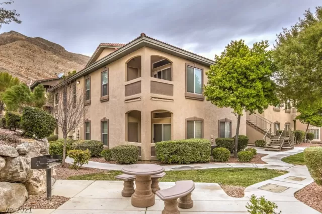 MLS: 2267781 Condo For Sale