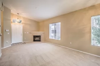 Photo #4: 2267781 Listing