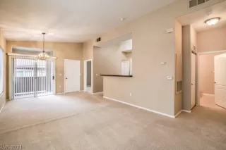 Photo #6: 2267781 Listing