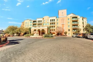 Photo #1: 2267789 Listing