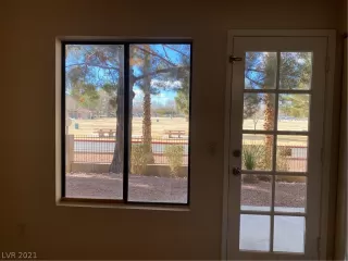 Photo #4: 2267798 Listing