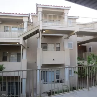 Photo #1: 2267823 Listing