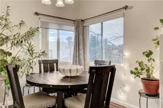 Photo #5: 2267846 Listing