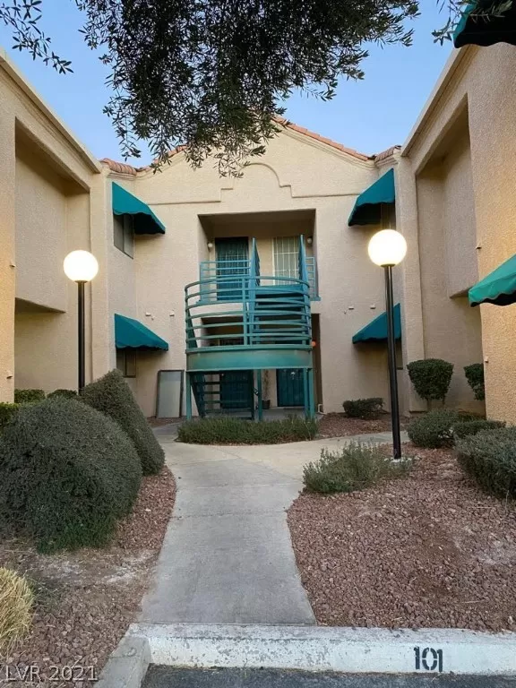 MLS: 2267856 Condo For Sale