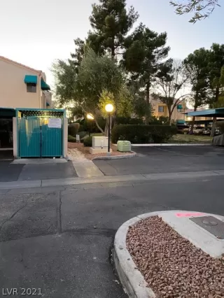 Photo #3: 2267856 Listing