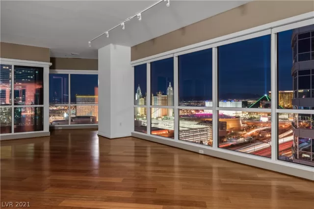 MLS: 2267874 Condo For Sale