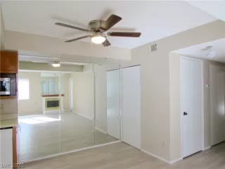 Photo #4: 2267881 Listing 