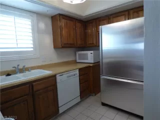 Photo #5: 2267886 Listing 