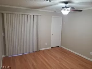 Photo #5: 2267906 Listing