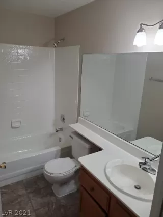 Photo #6: 2267906 Listing