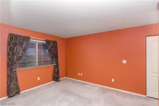 Photo #5: 2267939 Listing 