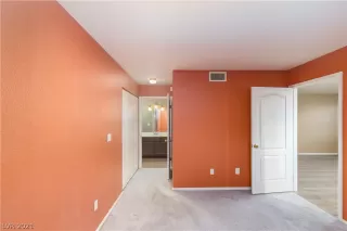 Photo #6: 2267939 Listing 