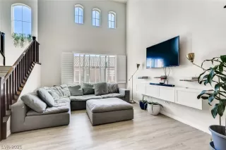 Photo #4: 2267940 Listing 