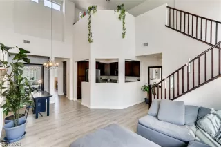 Photo #5: 2267940 Listing 