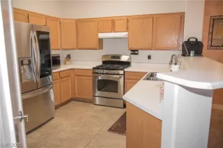 Photo #4: 2267943 Listing