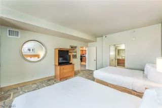 Photo #2: 2267957 Listing