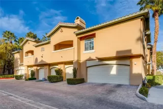 Photo #1: 2267958 Listing