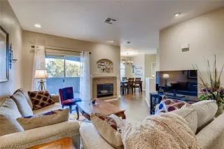 Photo #5: 2267958 Listing