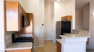 Photo #2: 2267960 Listing 