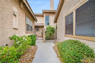 Photo #2: 2267965 Listing