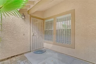 Photo #3: 2267965 Listing