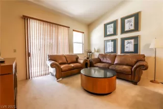 Photo #3: 2268063 Listing