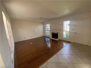 Photo #2: 2268070 Listing 