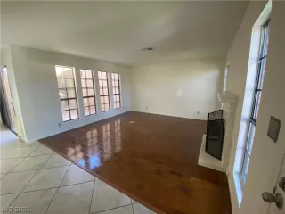 Photo #4: 2268070 Listing 