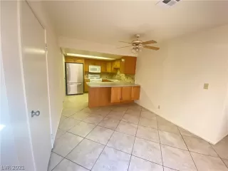 Photo #6: 2268070 Listing 