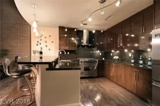 Photo #5: 2268096 Listing 