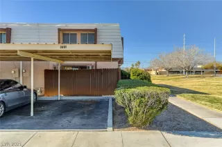 Photo #1: 2268128 Listing