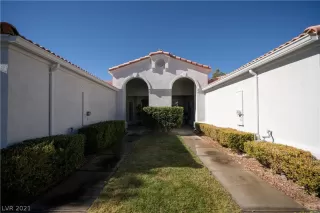 Photo #3: 2268144 Listing