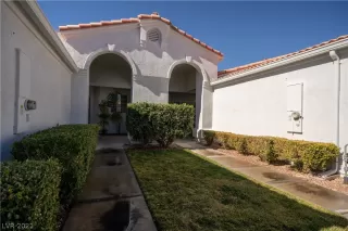 Photo #5: 2268144 Listing