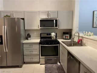 Photo #4: 2268152 Listing 