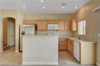 Photo #4: 2268161 Listing 