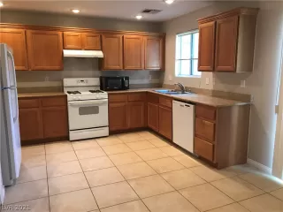 Photo #4: 2268165 Listing 