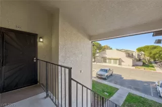 Photo #3: 2268206 Listing