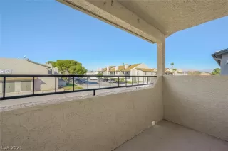 Photo #4: 2268206 Listing