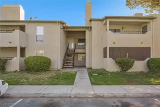 Photo #5: 2268206 Listing