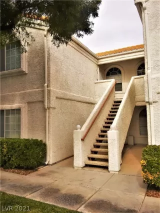 Photo #1: 2268209 Listing