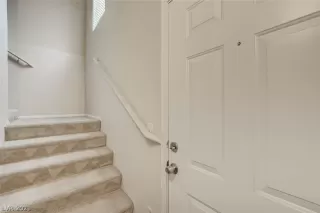 Photo #3: 2268255 Listing