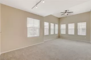 Photo #6: 2268255 Listing