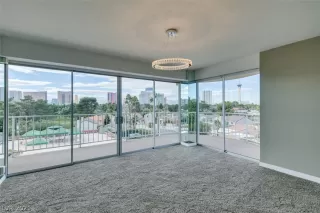 Photo #5: 2268267 Listing