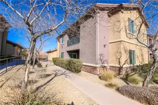 Photo #1: 2268285 Listing