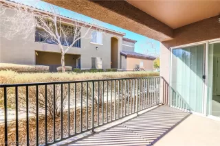 Photo #4: 2268285 Listing